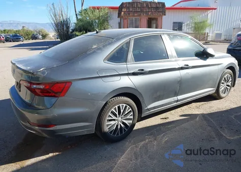 2021 Volkswagen Jetta 1.4T R-Line/1.4T S/1.4T Se z USA, uszkodzony, nr VIN 3VWC57BU9MM002465